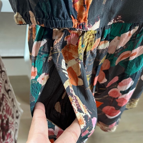 Anthropologie Meadow Rue 🌾 Colorful Flower Print Pleated Keyhole Back Tunic Top - Picture 10 of 16